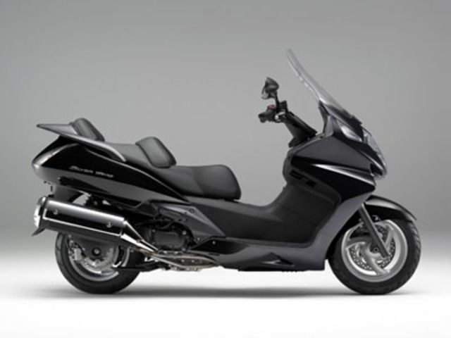 Honda SILVER WING600 (SW-T600, FJS600)