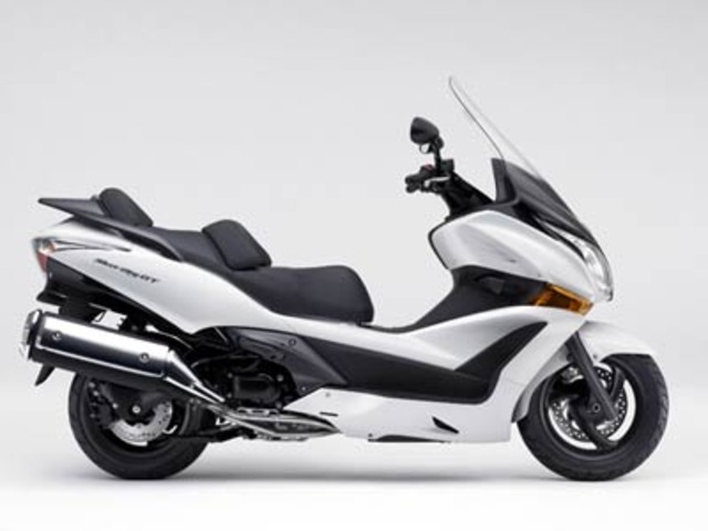 Honda Silver Wing GT400