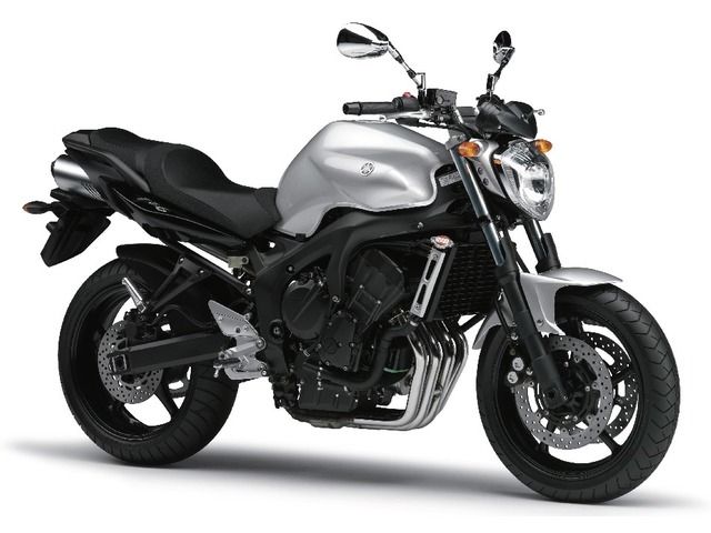 Yamaha FZ6 FAZER S2