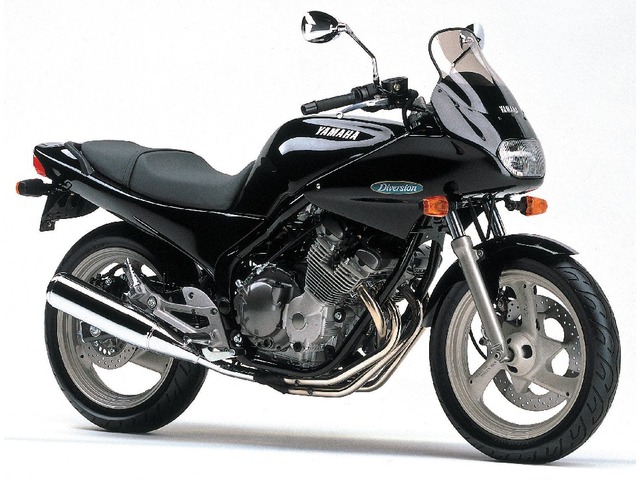 Yamaha DIVERSION400