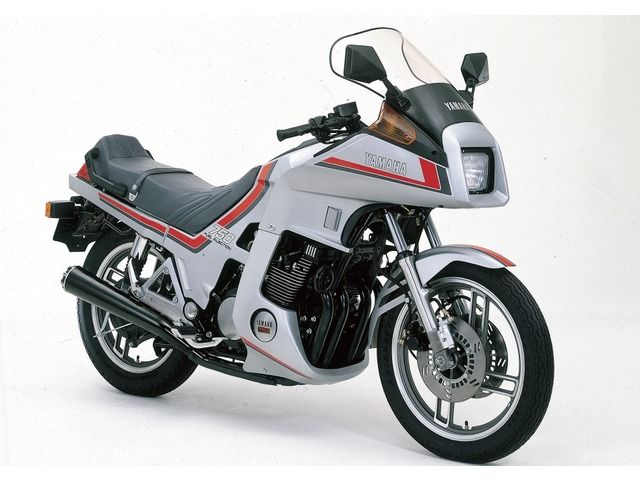 Yamaha XJ750 Maxim